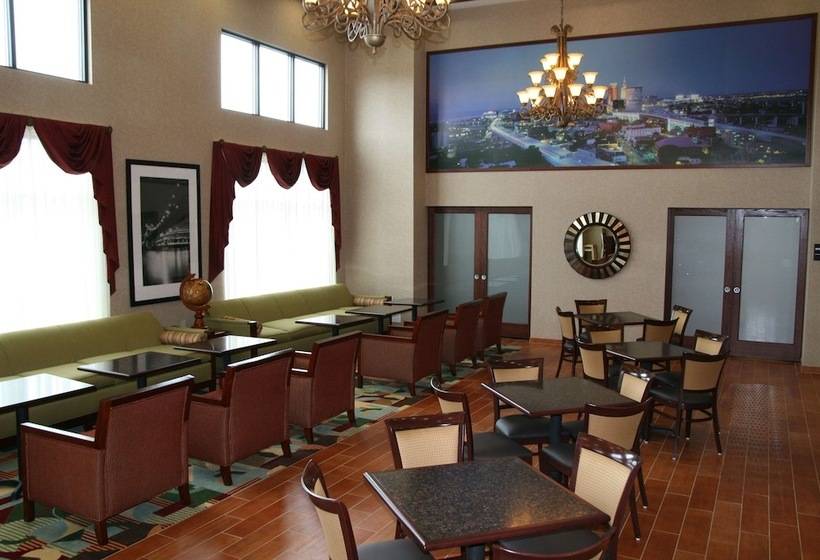 فندق Hampton Inn & Suites Clevelandmentor