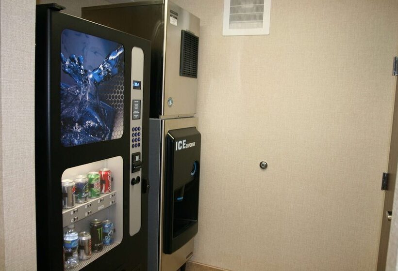 فندق Hampton Inn & Suites Clevelandmentor