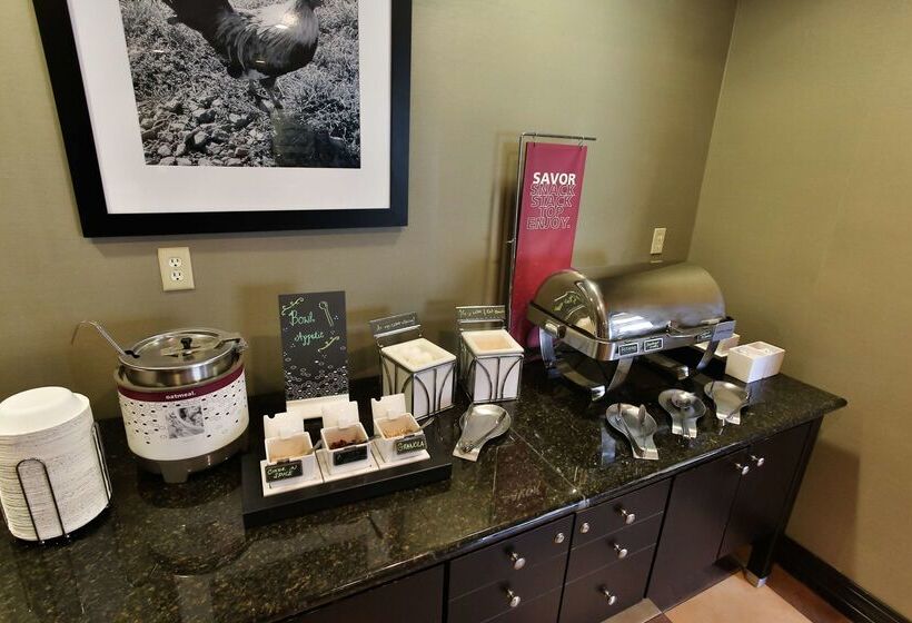 فندق Hampton Inn & Suites Middlebury
