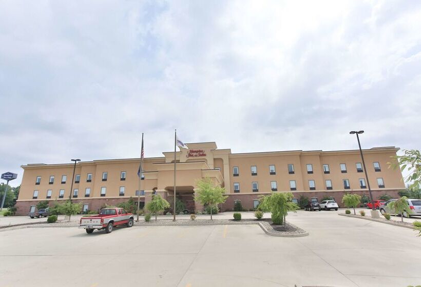 فندق Hampton Inn & Suites Middlebury