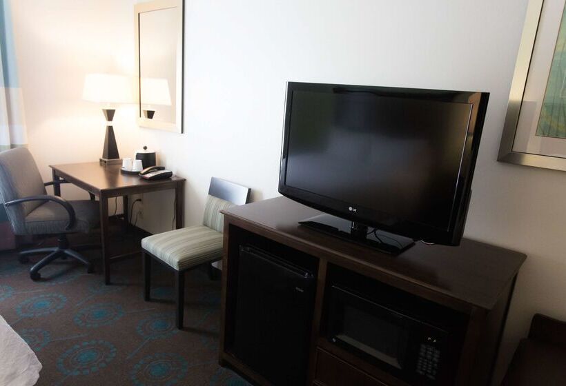 فندق Hampton Inn & Suites Middlebury