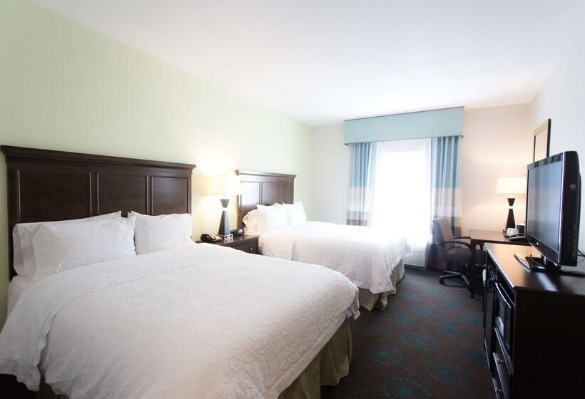 فندق Hampton Inn & Suites Middlebury