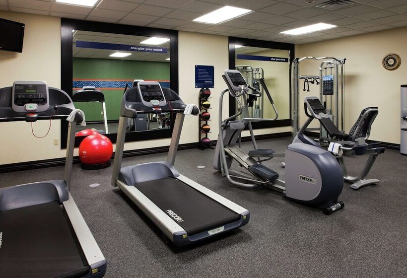 فندق Hampton Inn & Suites Middlebury