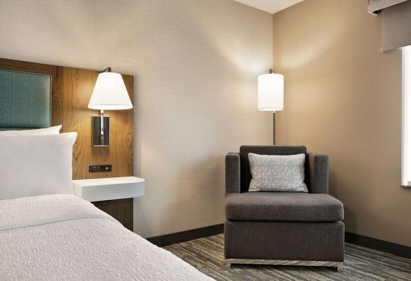 فندق Hampton Inn & Suites Tacoma/puyallup