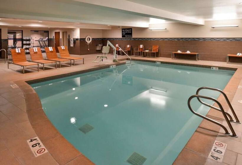 فندق Hampton Inn & Suites Tacoma/puyallup