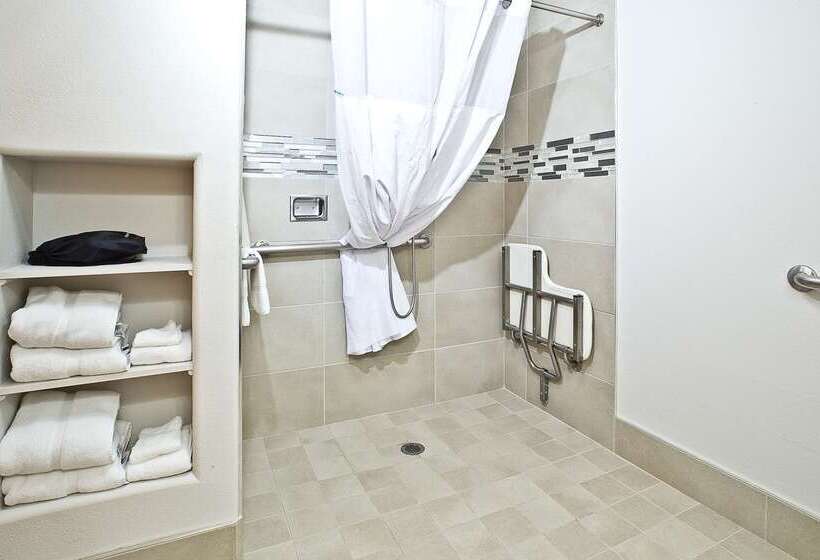 فندق Hawthorn Suites By Wyndham Oakland/alameda