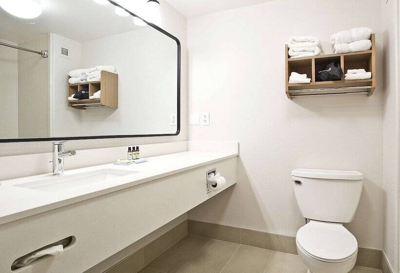 فندق Hawthorn Suites By Wyndham Oakland/alameda