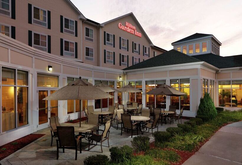 هتل Hilton Garden Inn Milford