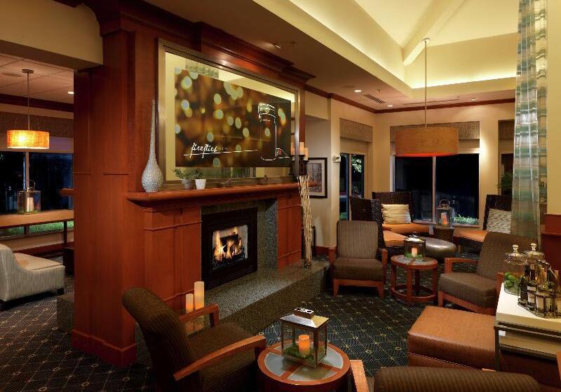 هتل Hilton Garden Inn Milford