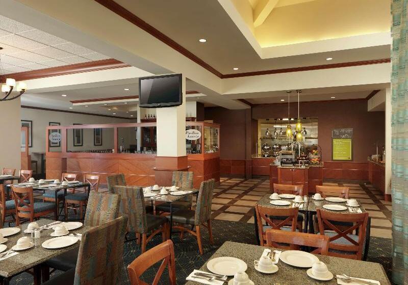 هتل Hilton Garden Inn Milford