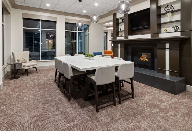 هتل Hilton Garden Inn Milford