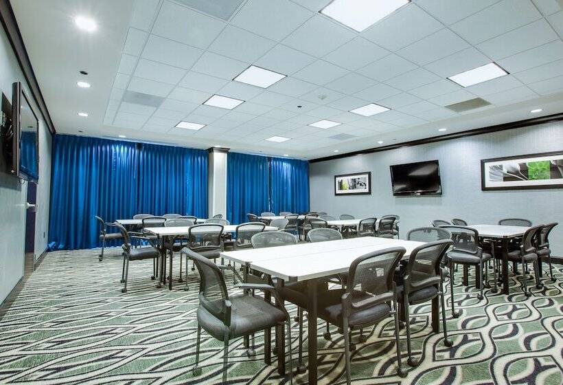 호텔 Holiday Inn Express & Suites Charleston Arpt Conv Ctr Area, An Ihg