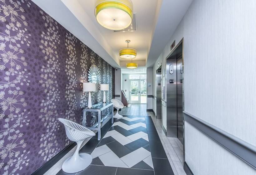 호텔 Holiday Inn Express & Suites Charleston Arpt Conv Ctr Area, An Ihg