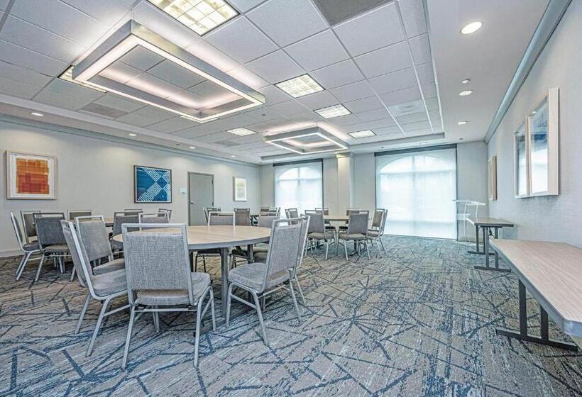 호텔 Holiday Inn Express & Suites Charleston Arpt Conv Ctr Area, An Ihg