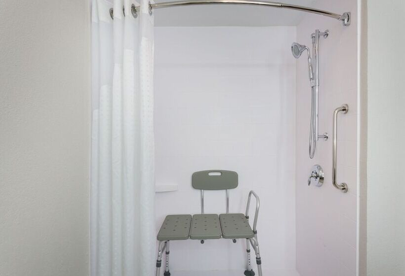 فندق Holiday Inn Express & Suites., An Ihg