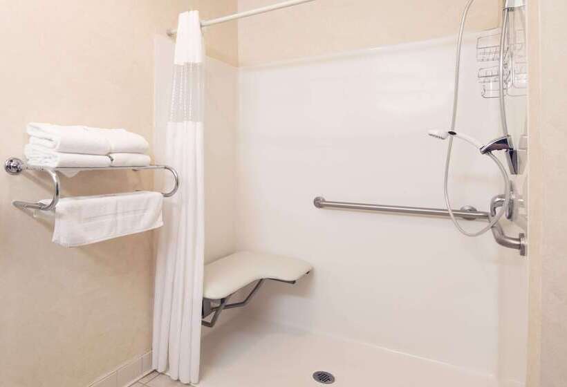 Howard Johnson By Wyndham Oacoma Hotel & Suites