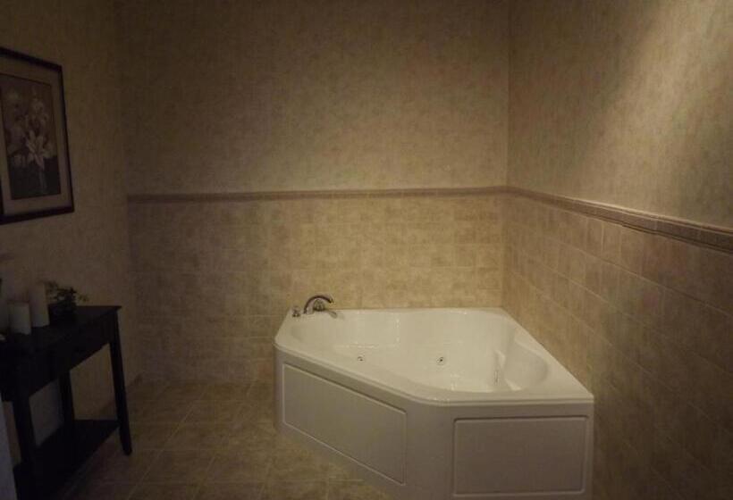 Howard Johnson By Wyndham Oacoma Hotel & Suites