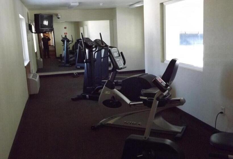 Howard Johnson By Wyndham Oacoma Hotel & Suites