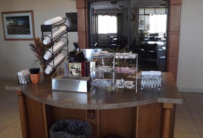 Howard Johnson By Wyndham Oacoma Hotel & Suites