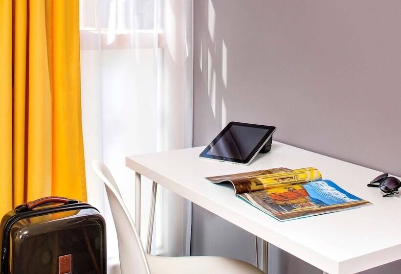 ホテル Ibis Styles Roanne Centre Gare