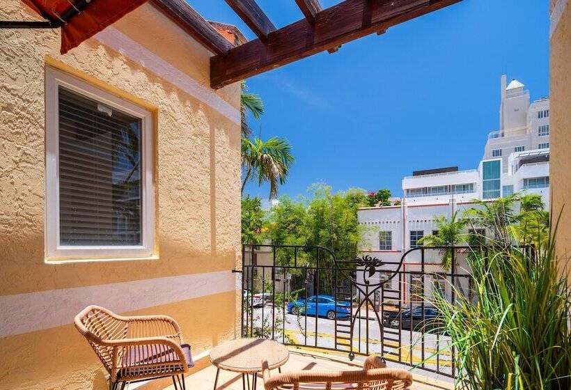 בית מלון כפרי Kasa La Flora And Impala Miami Beach