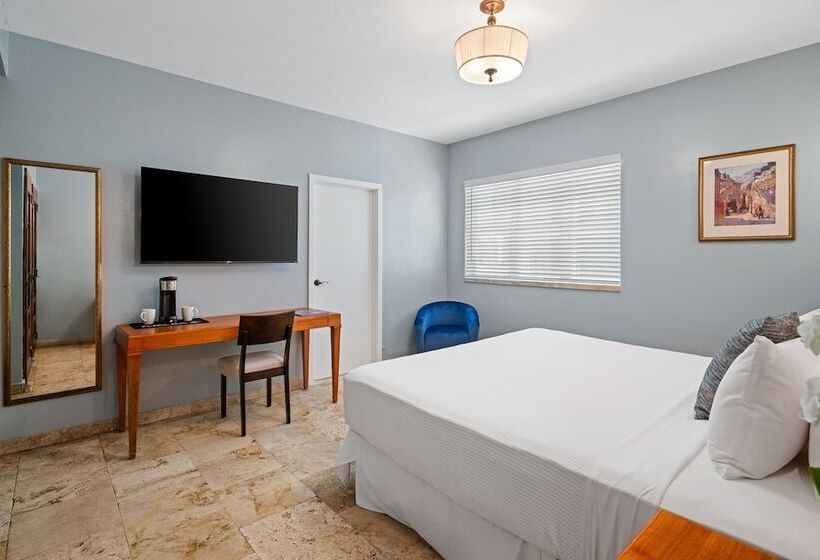 בית מלון כפרי Kasa La Flora And Impala Miami Beach