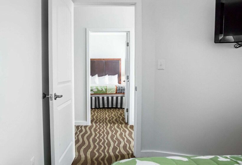 Island Inn & Suites, Ascend Hotel Collection