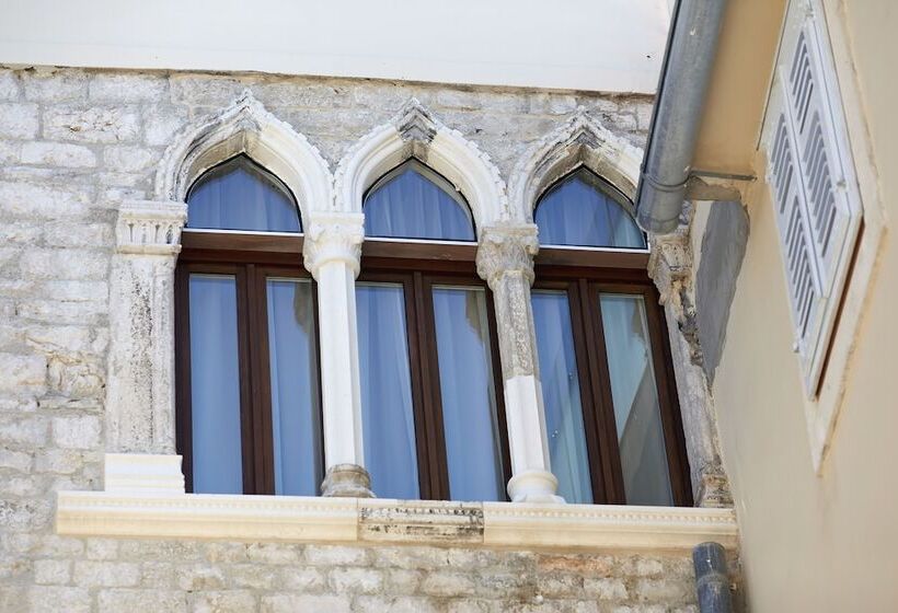 בית מלון כפרי Jupiter Luxury