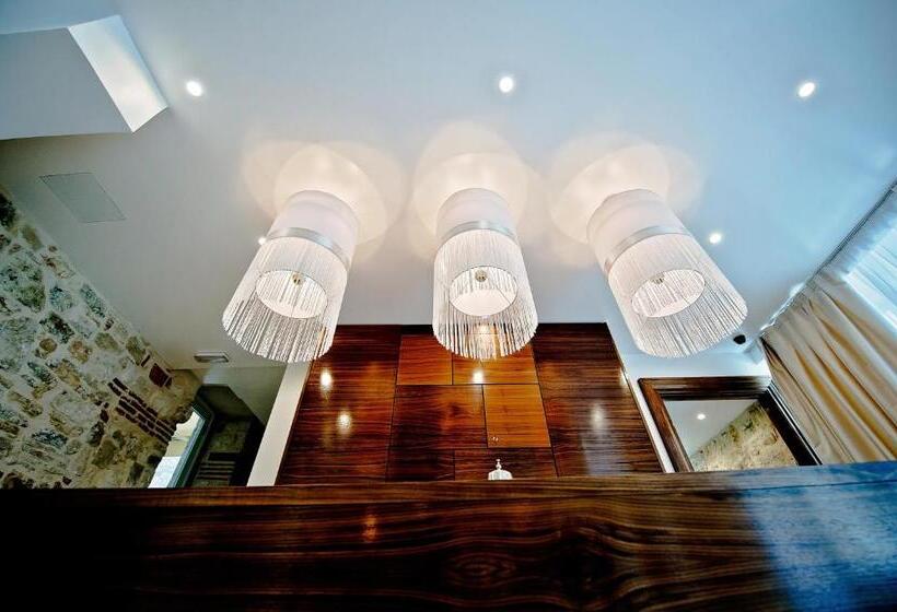 酒店 Jupiter Luxury