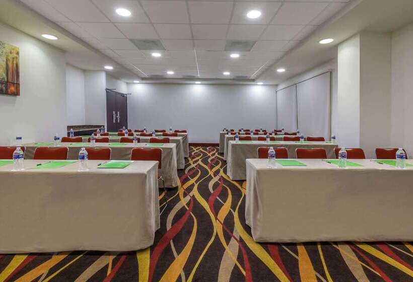 فندق La Quinta By Wyndham San Luis Potosi