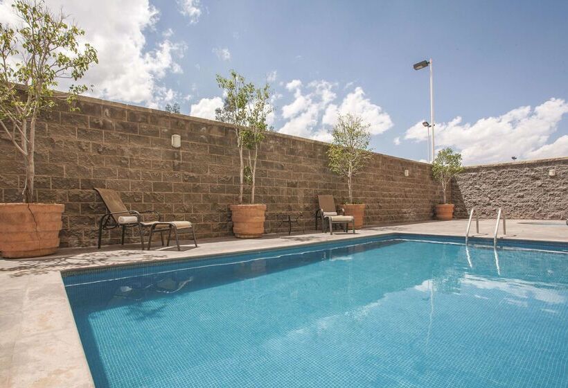 فندق La Quinta By Wyndham San Luis Potosi