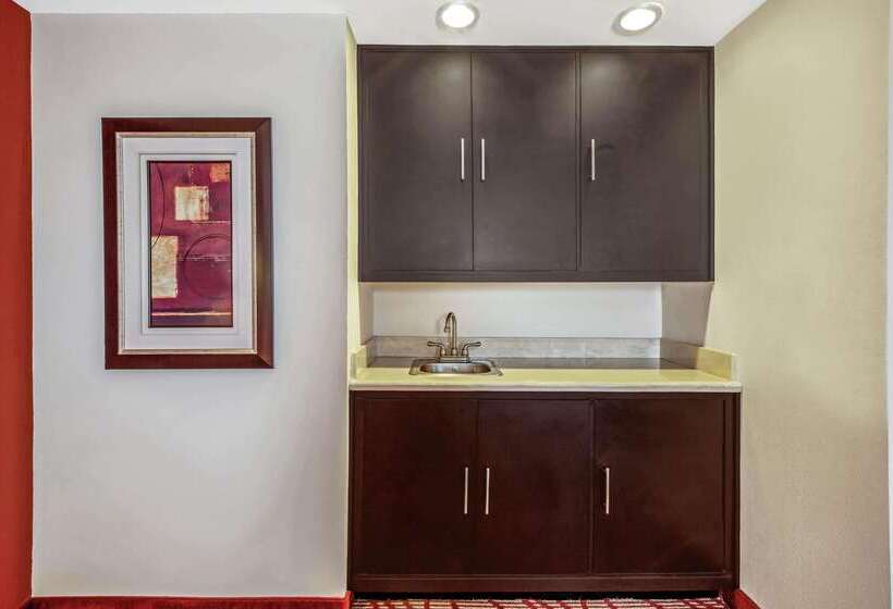 فندق La Quinta By Wyndham San Luis Potosi