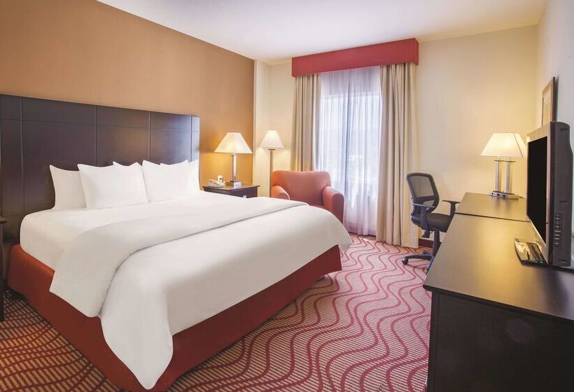 فندق La Quinta By Wyndham San Luis Potosi