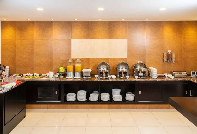 فندق La Quinta By Wyndham San Luis Potosi