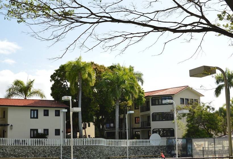 호텔 Lifestyle Royal Suites