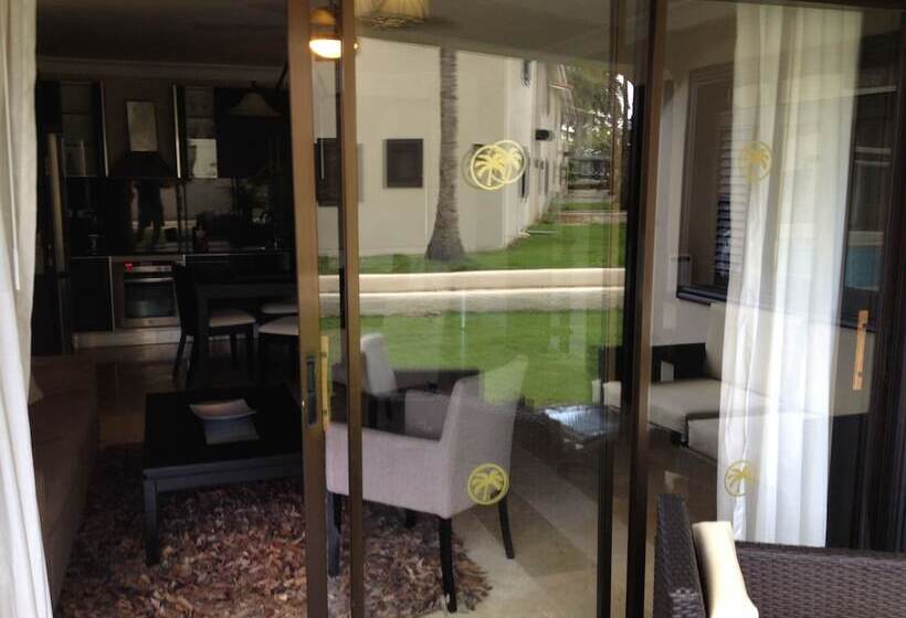 호텔 Lifestyle Royal Suites