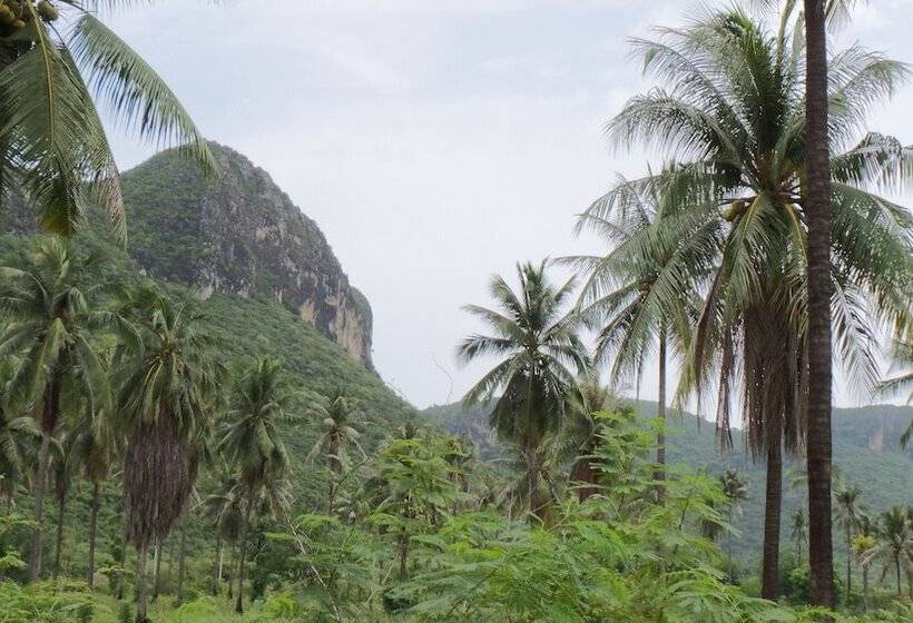 בית מלון כפרי Long Beach Inn