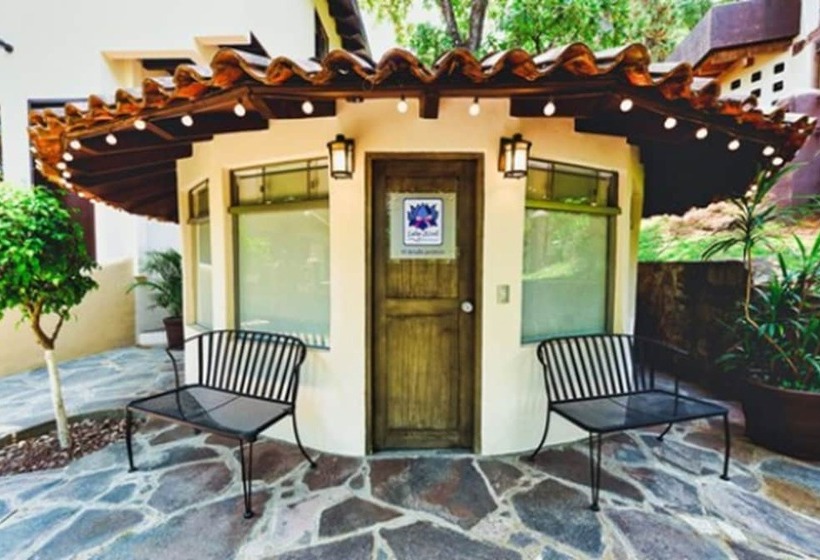 Loto Azul Hotel & Spa