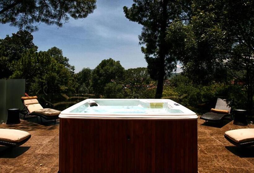 Loto Azul Hotel & Spa