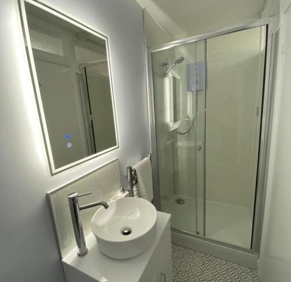 בית מלון כפרי Marine View Guest House