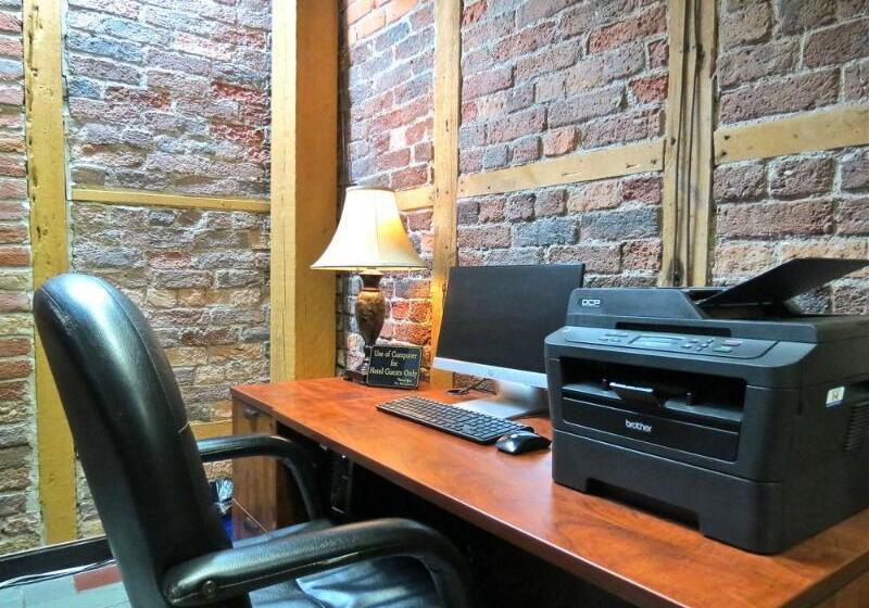 Отель Murray Premises