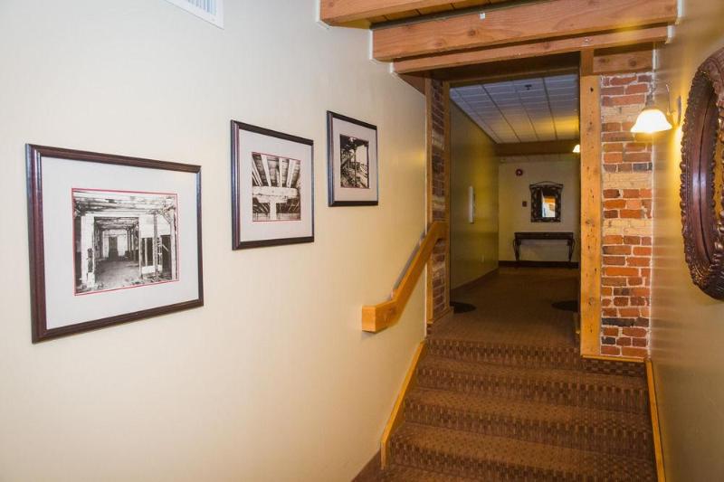 Отель Murray Premises