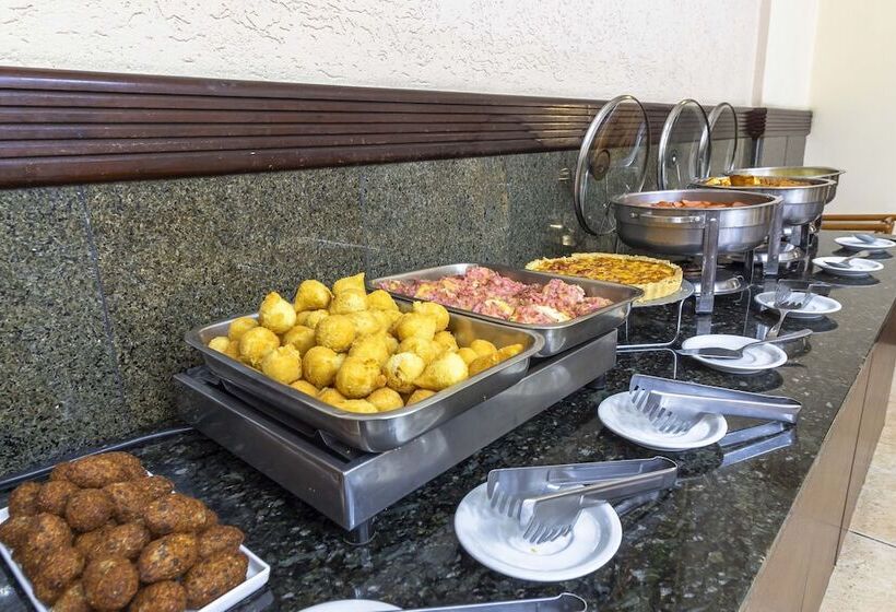 호텔 Nacional Inn Curitiba Estação Shopping