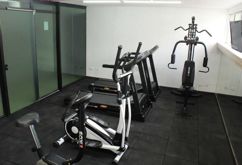 호텔 Nacional Inn Curitiba Estação Shopping