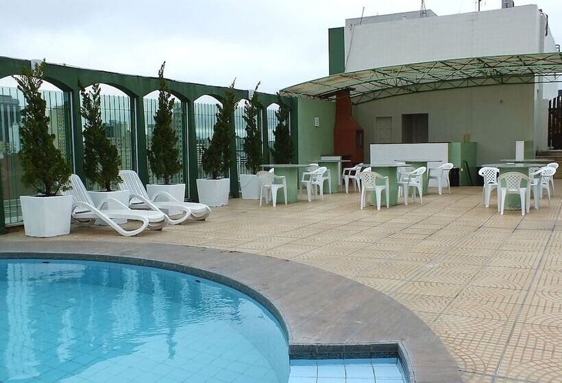 호텔 Nacional Inn Curitiba Estação Shopping