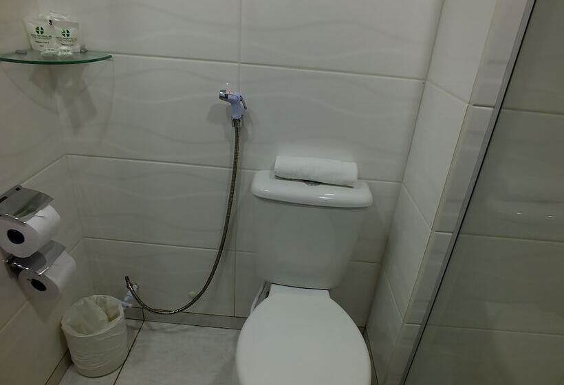 호텔 Nacional Inn Curitiba Estação Shopping