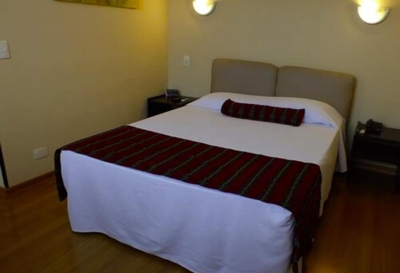 בית מלון כפרי Nacional Inn Curitiba Estação Shopping