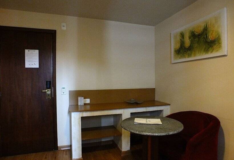 호텔 Nacional Inn Curitiba Estação Shopping