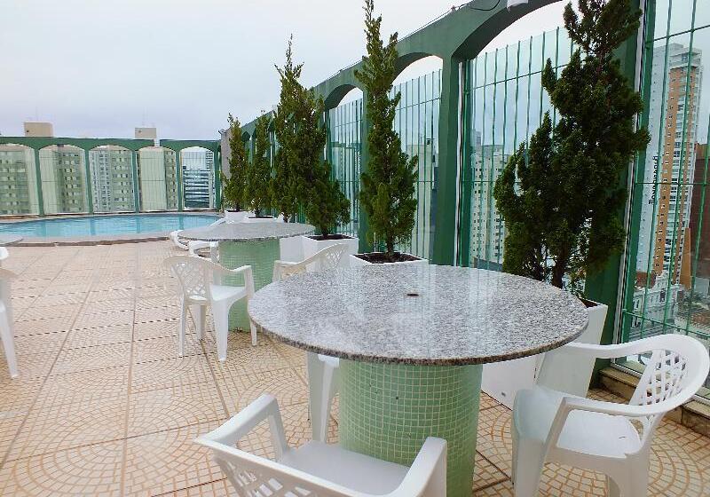 בית מלון כפרי Nacional Inn Curitiba Estação Shopping