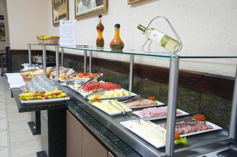 בית מלון כפרי Nacional Inn Curitiba Estação Shopping